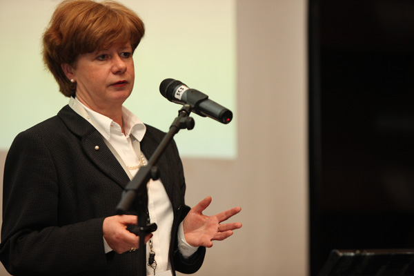 Iris Henseler-Unger, Vicepresedinte, BNetzA, Germania