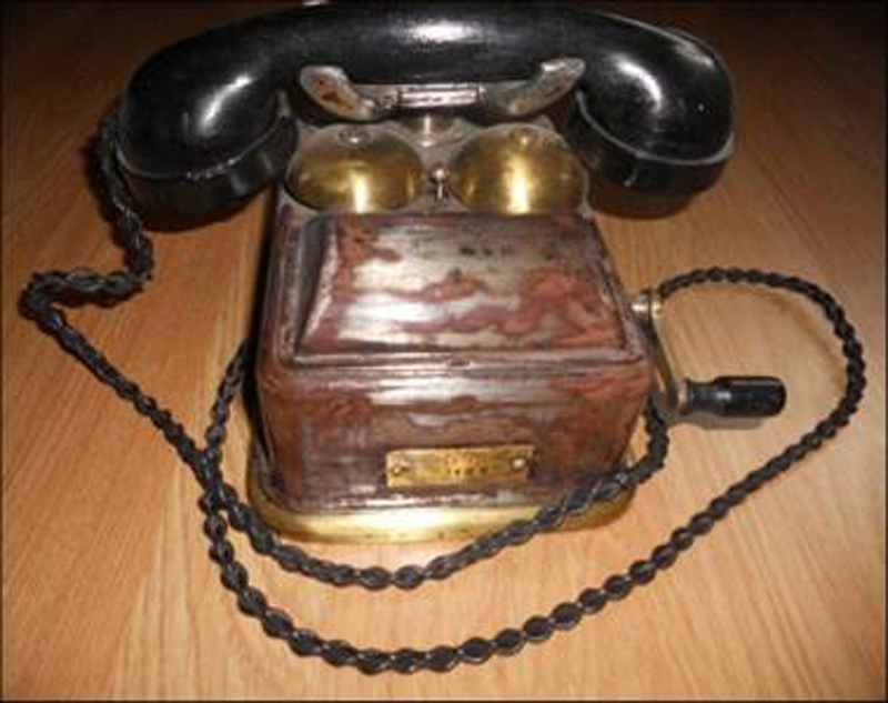 Telefon BL (Baterie Locală) 