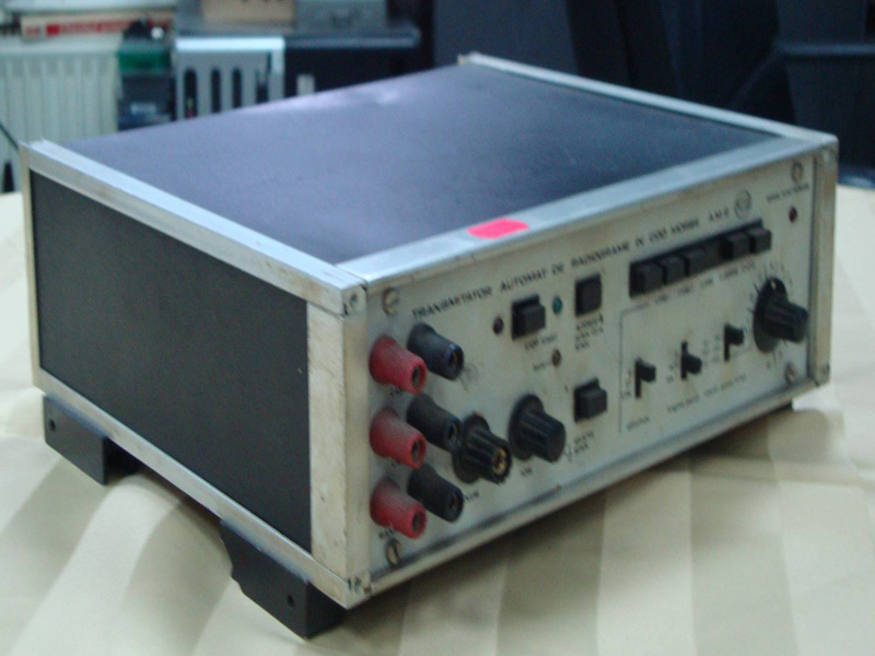 Transmiţător automat de radiograme în cod morse TIP AM2 