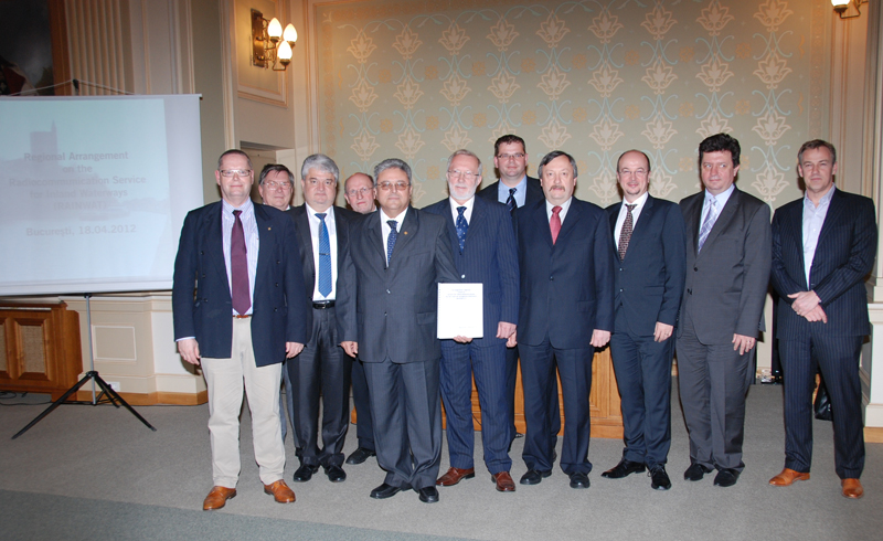 Ceremonia de semnare a textului revizuit al „Aranjamentului regional cu privire la serviciul de radiocomunicații pe căile de navigație interioară”